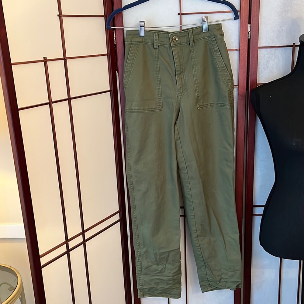 Z Supply Olive Green Cargo Pants Small in EUC